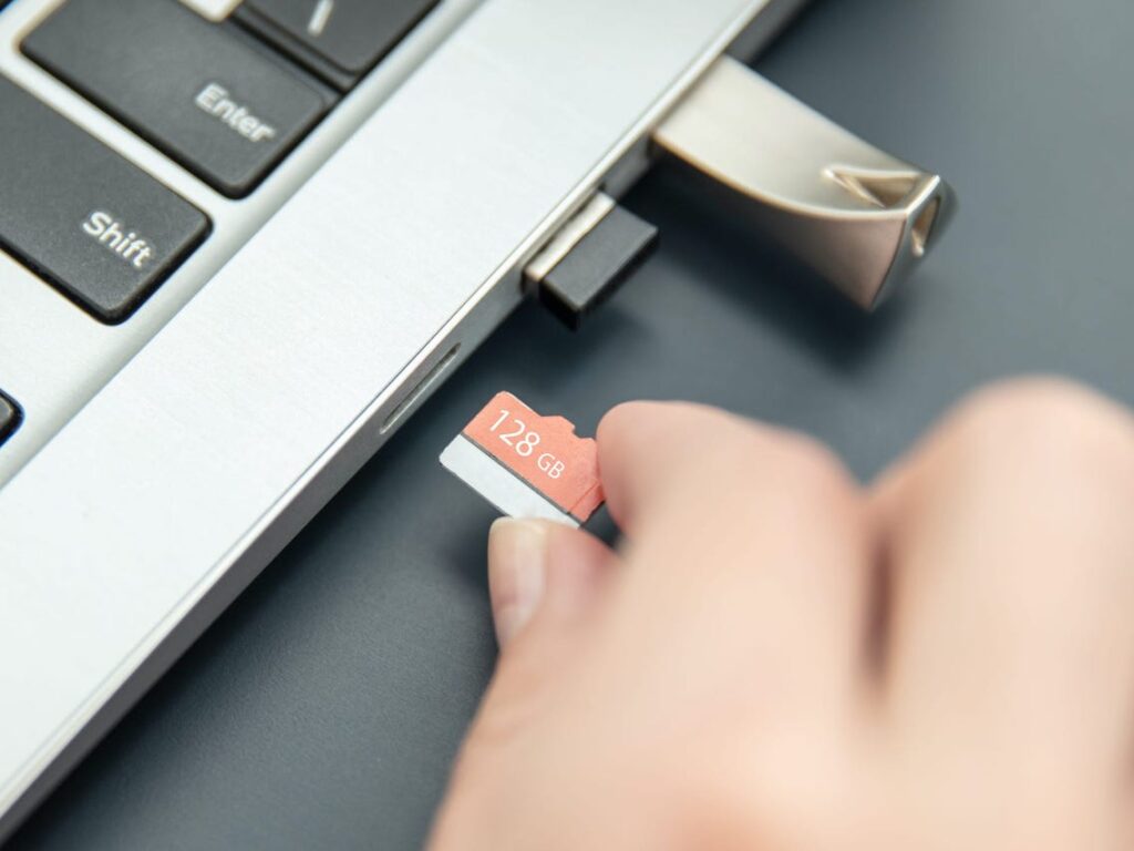 Best Micro SD Card for Tablets