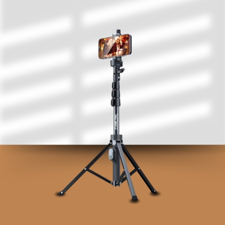 Fugetek 51_ Professional Selfie Stick Tripod